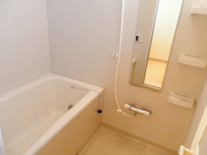 アイリスコート七右衛門の物件内観写真