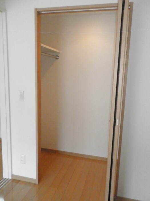 アイリスコート七右衛門の物件内観写真