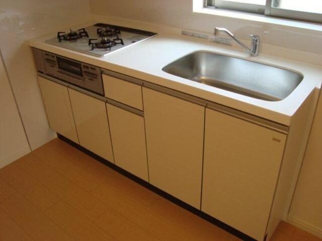 クレッセントコートの物件内観写真