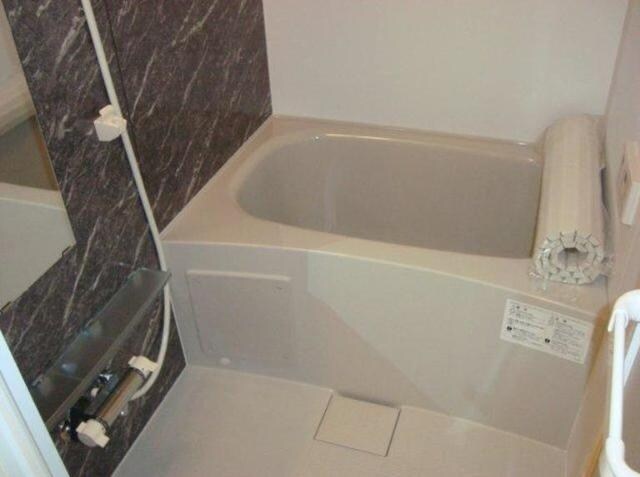 クレッセントコートの物件内観写真