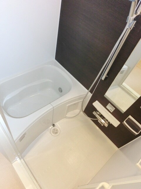 シャン・ド・フルールIIIの物件内観写真