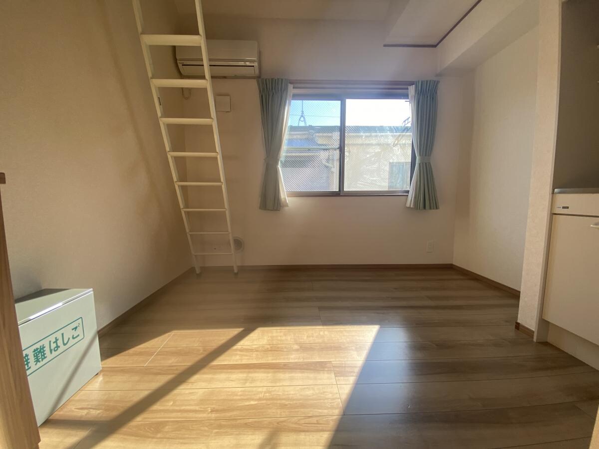 フラッグヴィレッジの物件内観写真