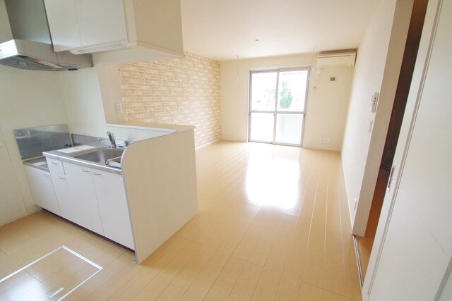 ウィングコートの物件内観写真