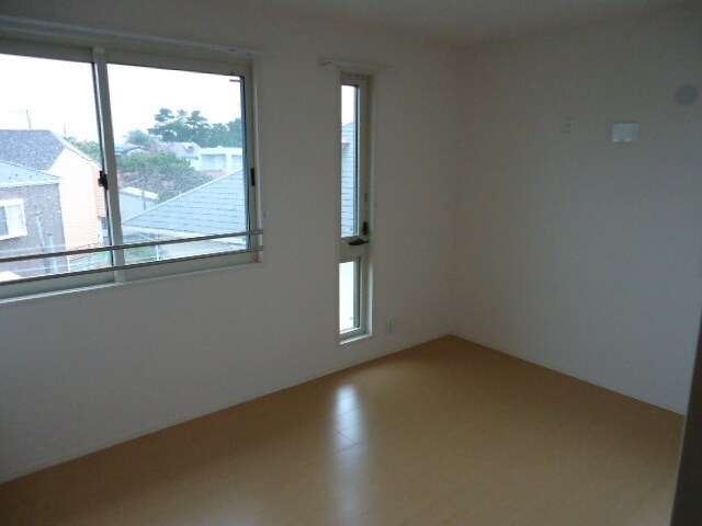 ソレアードAの物件内観写真