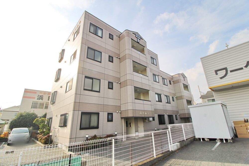 ペルラの物件外観写真