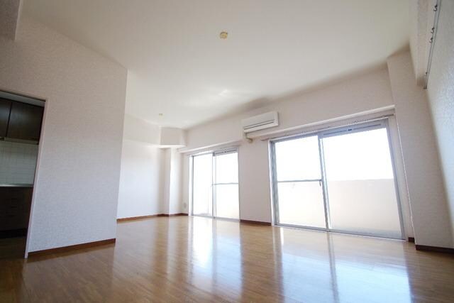 バードタウン7番館の物件内観写真