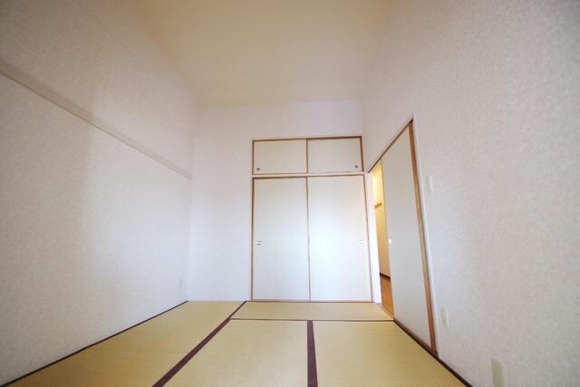 バードタウン7番館の物件内観写真