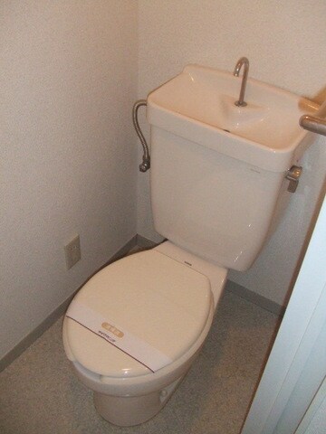 ロイトンIの物件内観写真