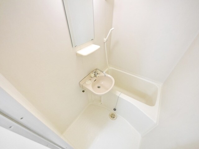 レオパレスTRIP TO THE MOONの物件内観写真