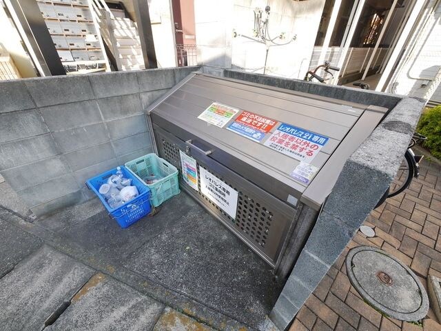 レオパレスTRIP TO THE MOONの物件内観写真