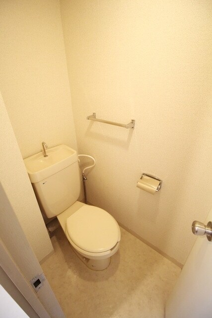 フルール三神 三番館の物件内観写真