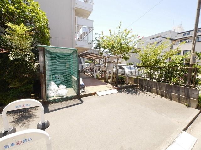 エステートピア山崎Aの物件内観写真