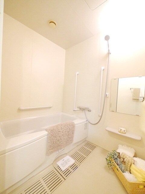 オクトス市ヶ尾5号棟の物件内観写真