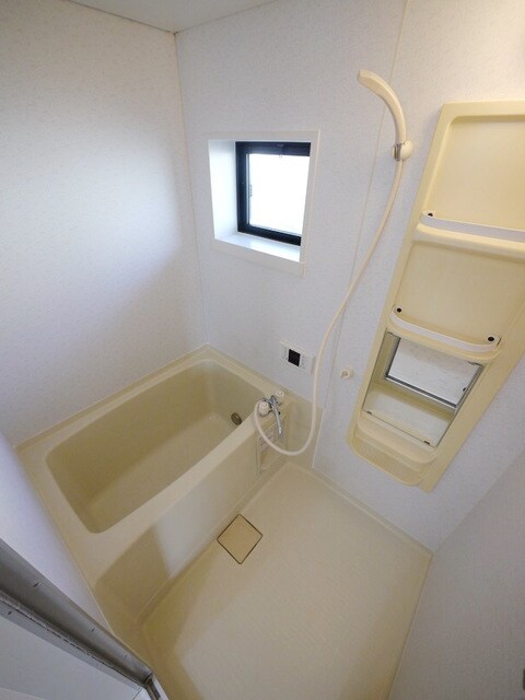 チャコールハイツBの物件内観写真