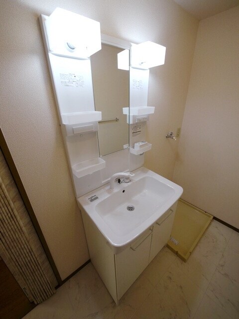 チャコールハイツBの物件内観写真