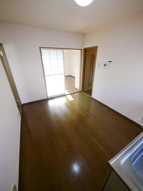 チャコールハイツBの物件内観写真