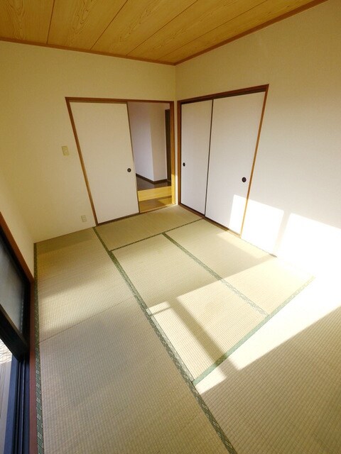 チャコールハイツBの物件内観写真