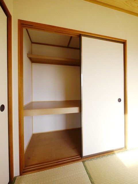 チャコールハイツBの物件内観写真