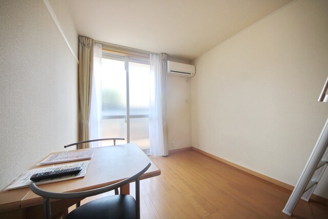 レオパレスメゾン 五月館の物件内観写真