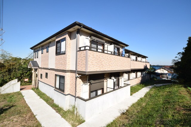 クレストヒルの物件外観写真