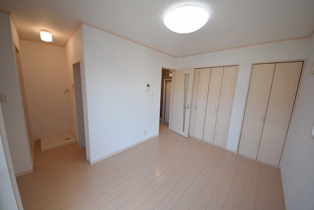 アザレ岡上 の物件内観写真