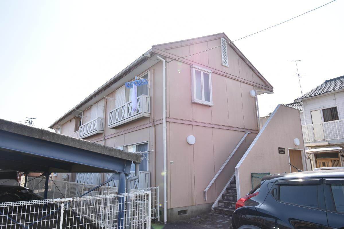 フラッツかなもりの物件外観写真