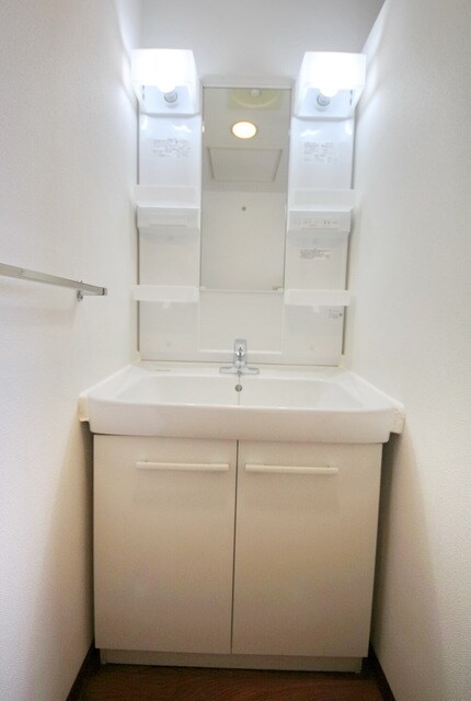 コーポレート中央林間2号棟の物件内観写真