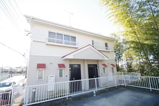 金井ビューヒルズB棟の物件外観写真