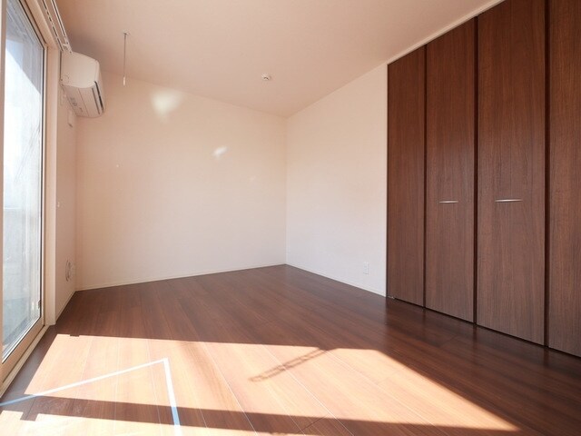 ブリュンヒルトの物件内観写真