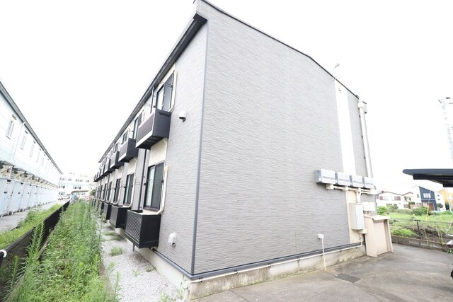 レオパレスシャルムIIの物件外観写真