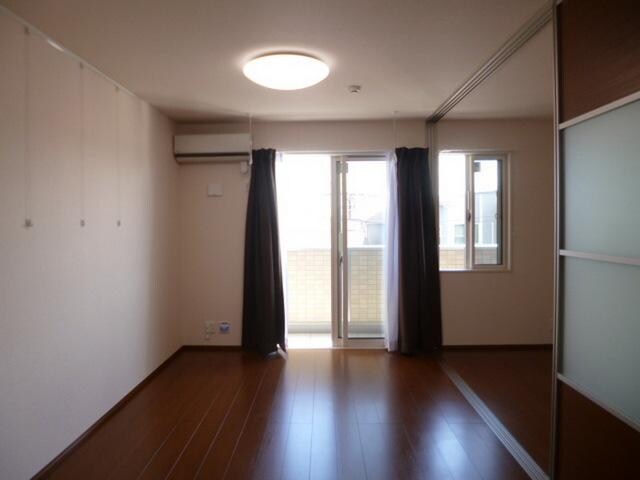 ヴィーブル草薙の物件内観写真