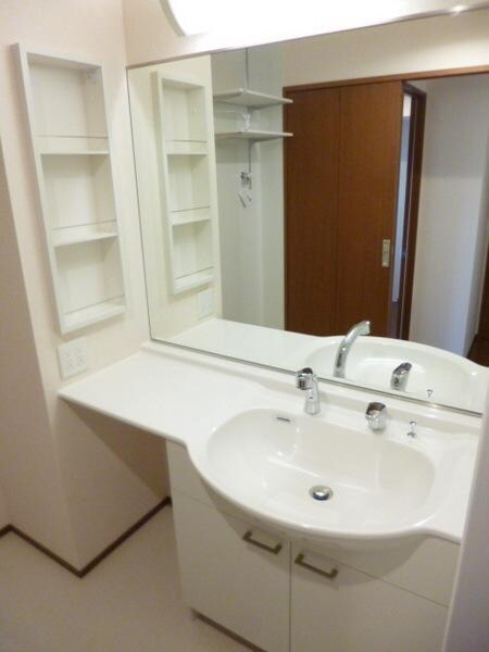 ヴィーブル草薙の物件内観写真