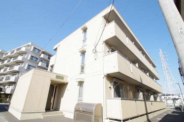 ヴィーブル草薙の物件外観写真