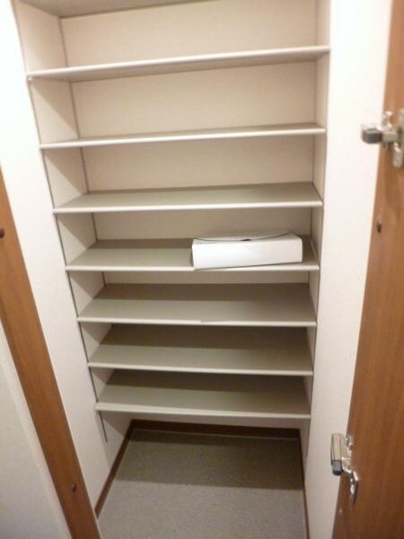 ヴィーブル草薙の物件内観写真