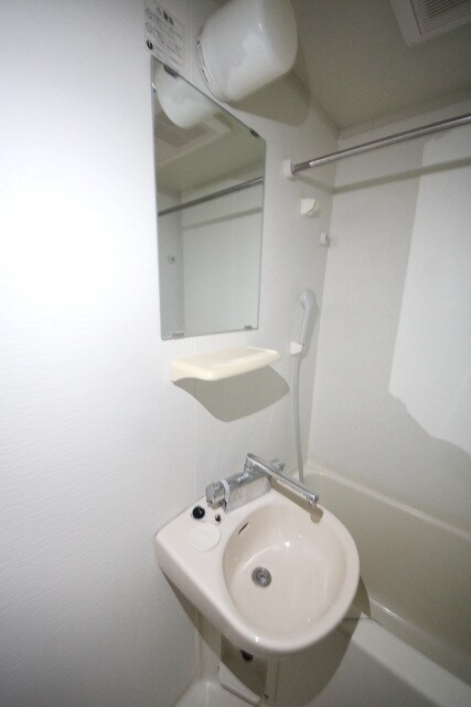 レオパレス鶴間アイリスIの物件内観写真