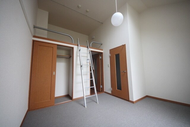 レオパレス鶴間アイリスIの物件内観写真