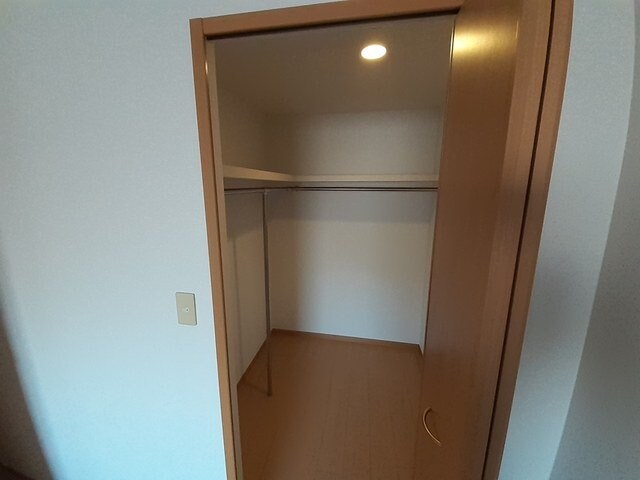 パイン・ヒルズ参番館の物件内観写真