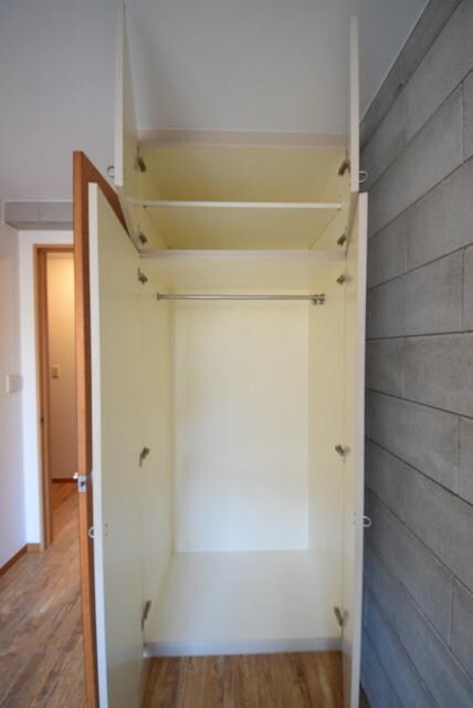 エルムコートの物件内観写真