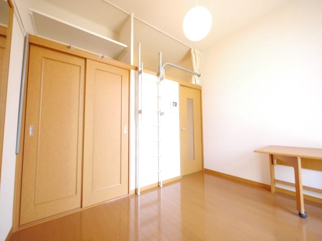 レオパレスフォレスト町田の物件内観写真