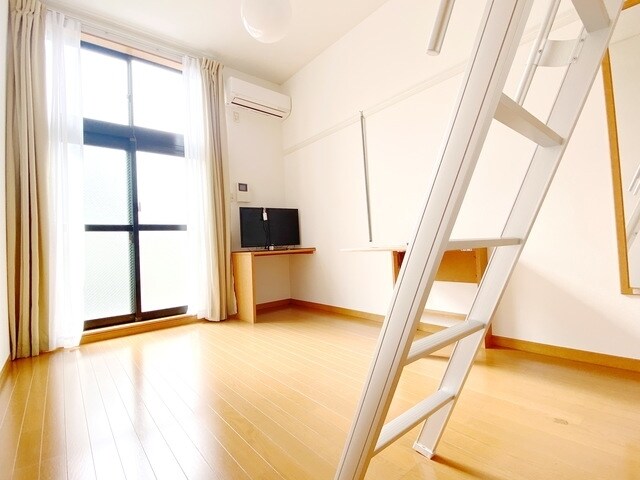 レオパレスクレストヒルズ向原の物件内観写真