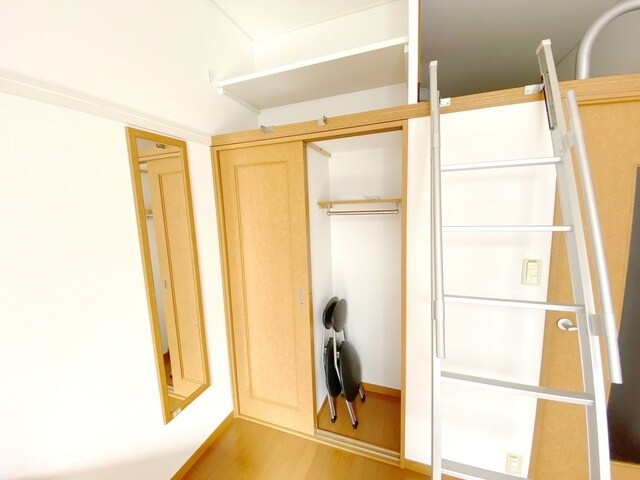 レオパレスクレストヒルズ向原の物件内観写真