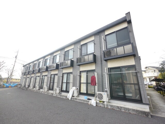 レオパレス唐沢の物件外観写真