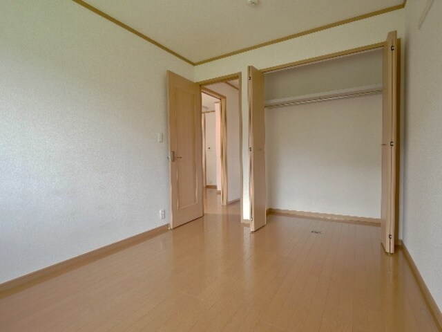 ガーデンスクエア片倉の物件内観写真