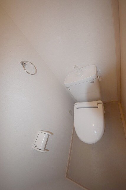 アザレ岡上 の物件内観写真