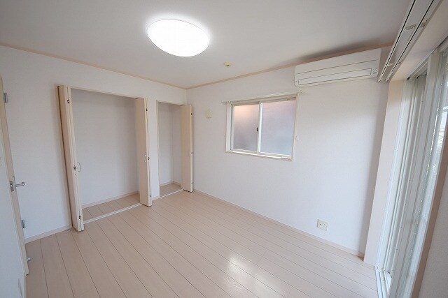 アザレ岡上 の物件内観写真