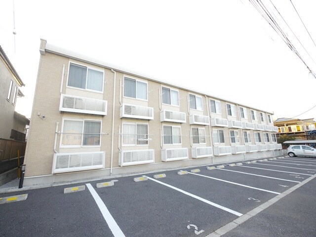 レオパレスグランドKIIIの物件外観写真