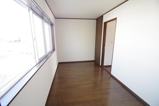 金井ビューヒルズB棟の物件内観写真