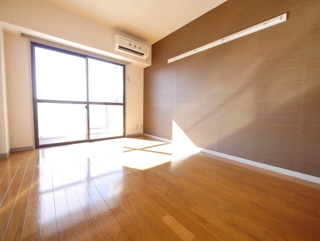 メイプルコートの物件内観写真