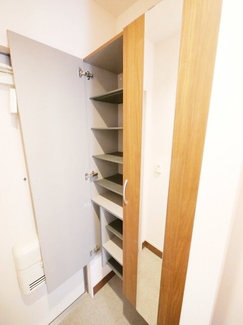 ブリュンヒルトの物件内観写真