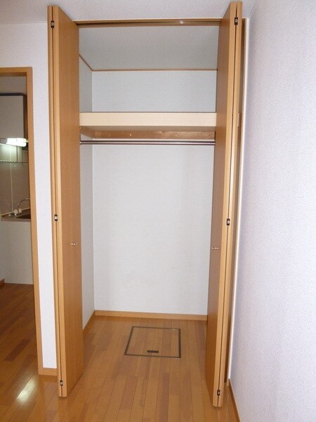 フラワーハイツクロダ の物件内観写真